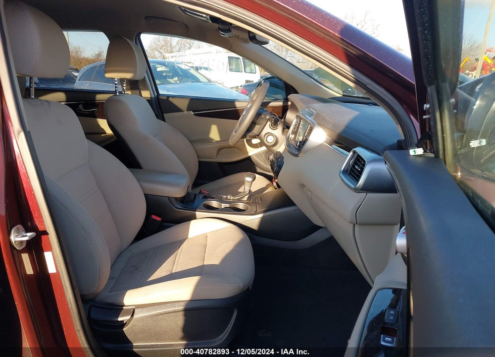 2019 KIA SORENTO 2.4L LX VIN: 5XYPG4A3XKG438693