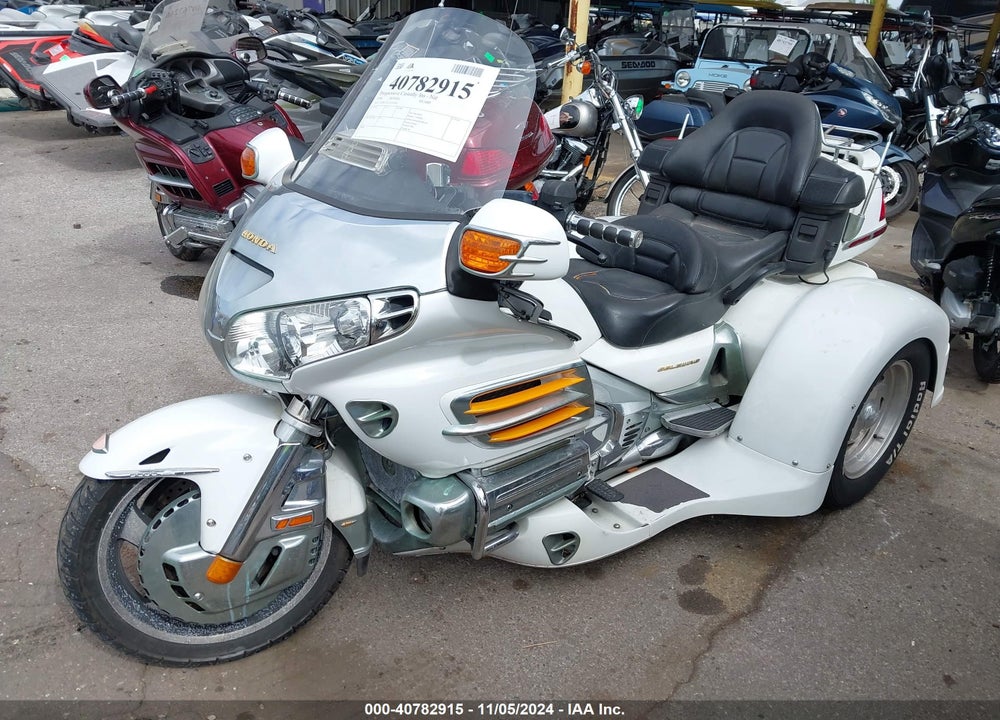 2004 HONDA GL1800 VIN: 1HFSC47024A303493