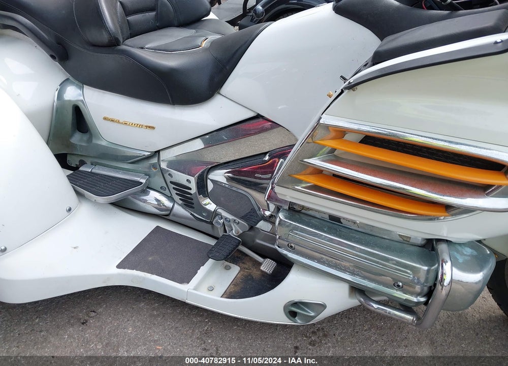 2004 HONDA GL1800 VIN: 1HFSC47024A303493