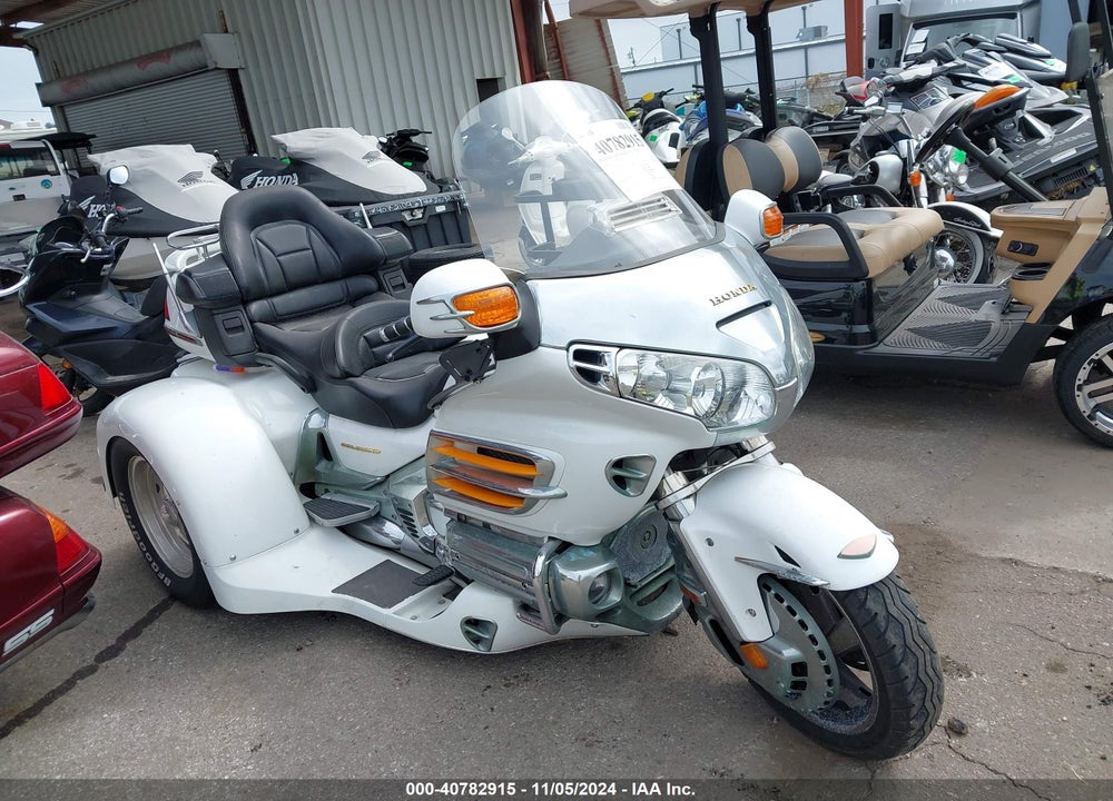 2004 HONDA GL1800 VIN: 1HFSC47024A303493