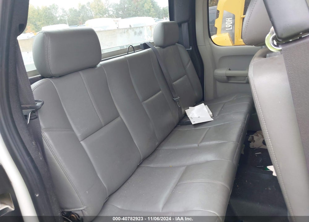 2011 CHEVROLET SILVERADO 2500HD WORK TRUCK VIN: 1GB2CVCGXBZ222084