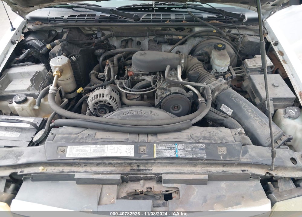 2003 GMC SONOMA SLS VIN: 1GTCS19X038136888