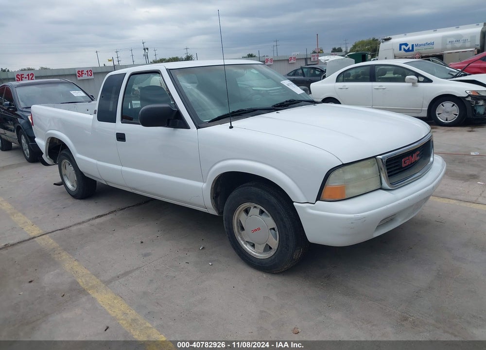 2003 GMC SONOMA SLS VIN: 1GTCS19X038136888