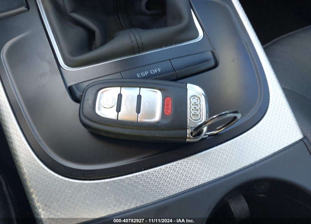 2010 AUDI A5 2.0T PREMIUM VIN: WAURFAFR2AA078385