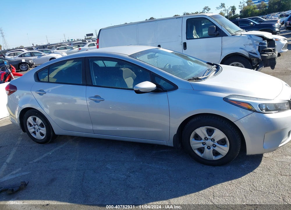 2017 KIA FORTE LX VIN: 3KPFK4A77HE128715