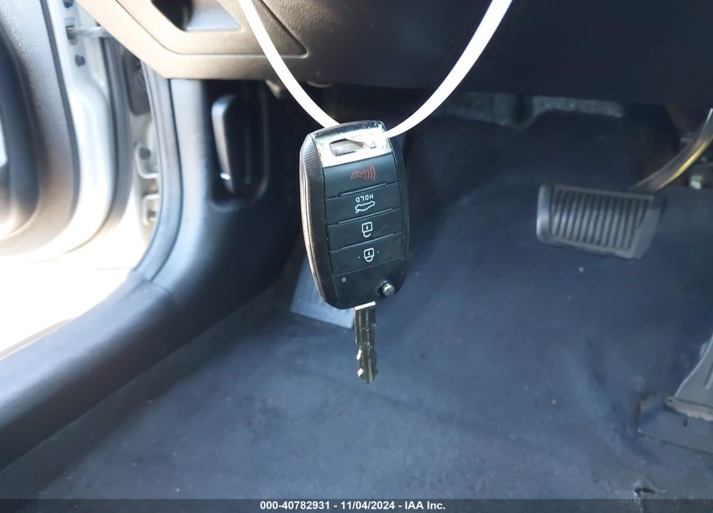 2017 KIA FORTE LX VIN: 3KPFK4A77HE128715