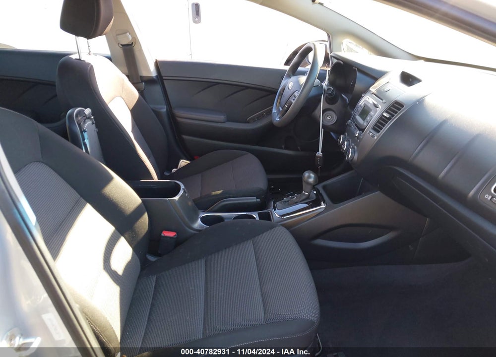 2017 KIA FORTE LX VIN: 3KPFK4A77HE128715