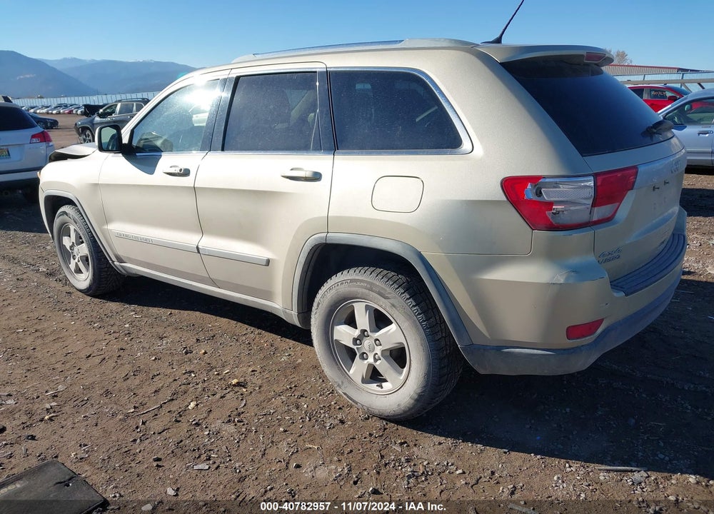 2011 JEEP GRAND CHEROKEE LAREDO VIN: 1J4RR4GG8BC585963