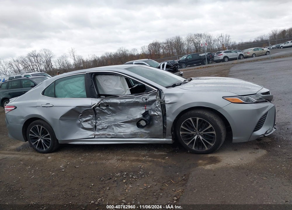 2020 TOYOTA CAMRY SE VIN: 4T1G11AK5LU941633