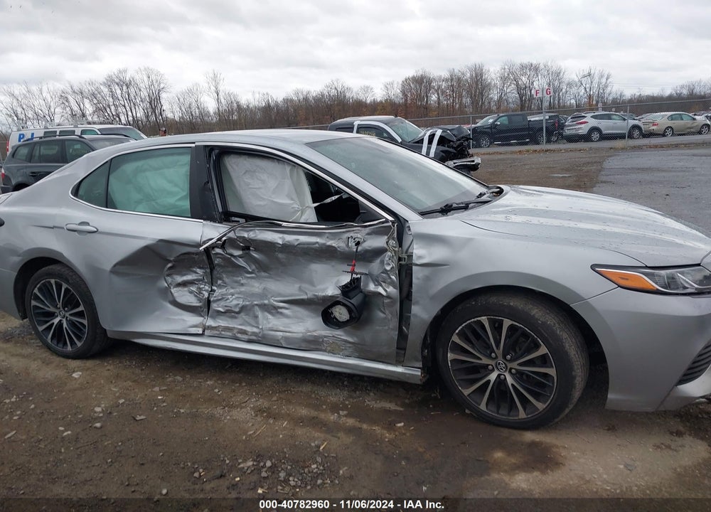2020 TOYOTA CAMRY SE VIN: 4T1G11AK5LU941633