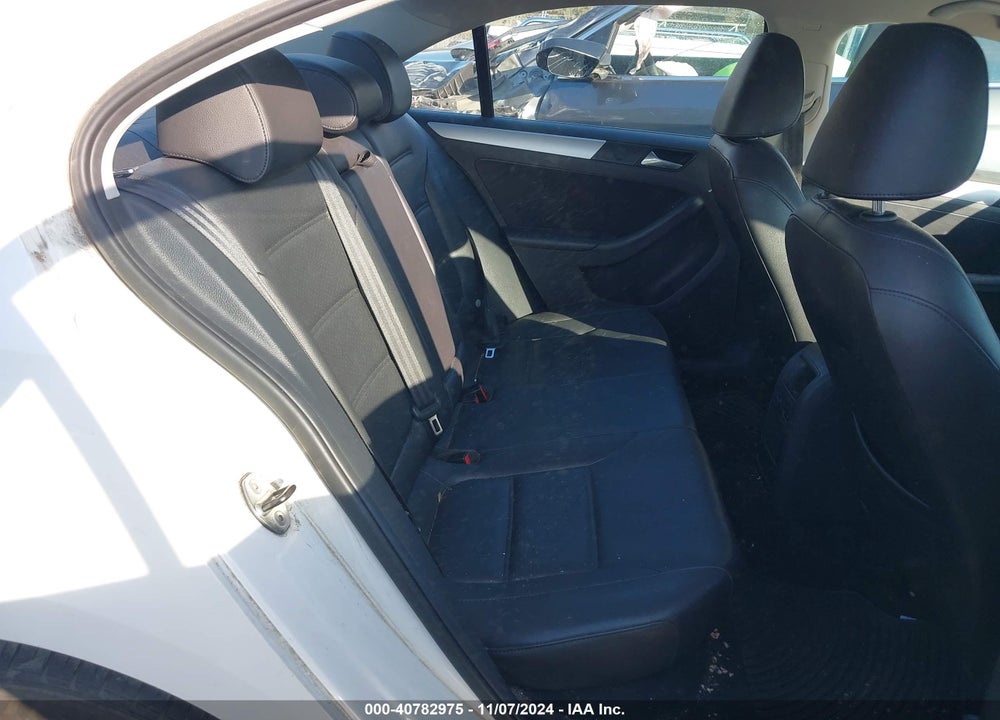 2013 VOLKSWAGEN JETTA 2.5L SE VIN: 3VWDX7AJ0DM304698