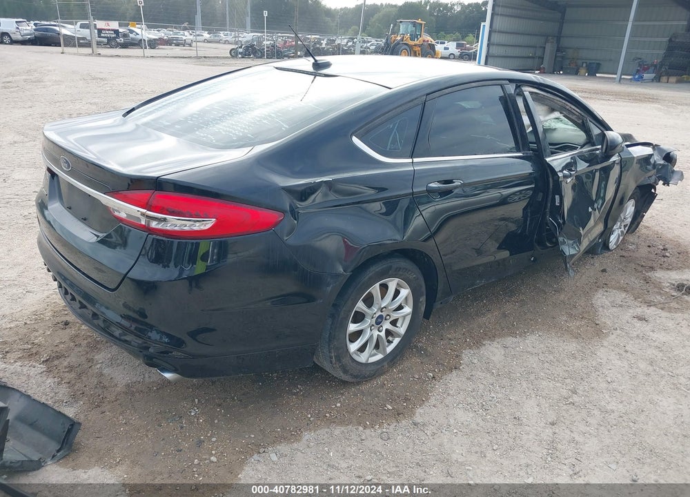 2018 FORD FUSION S VIN: 3FA6P0G78JR267385