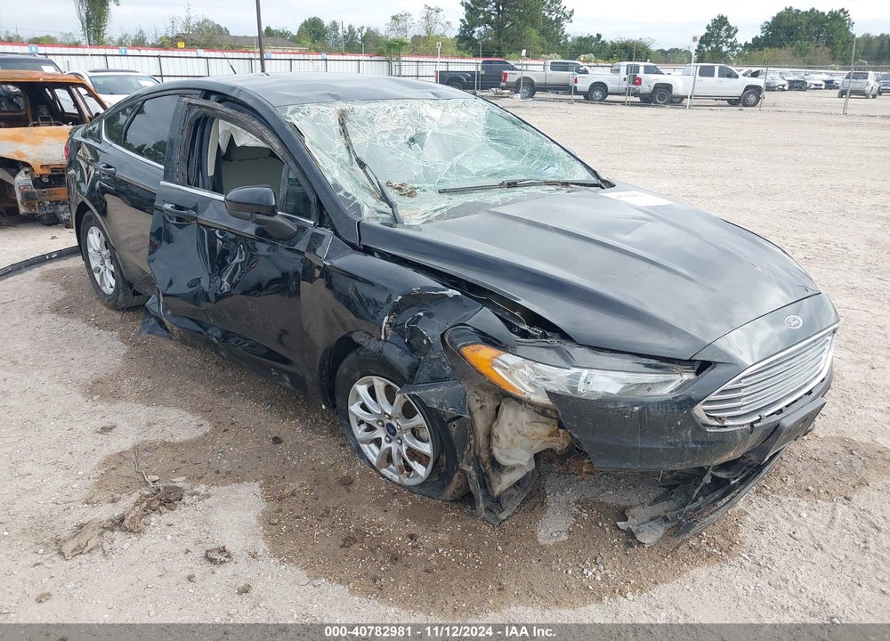 2018 FORD FUSION S VIN: 3FA6P0G78JR267385