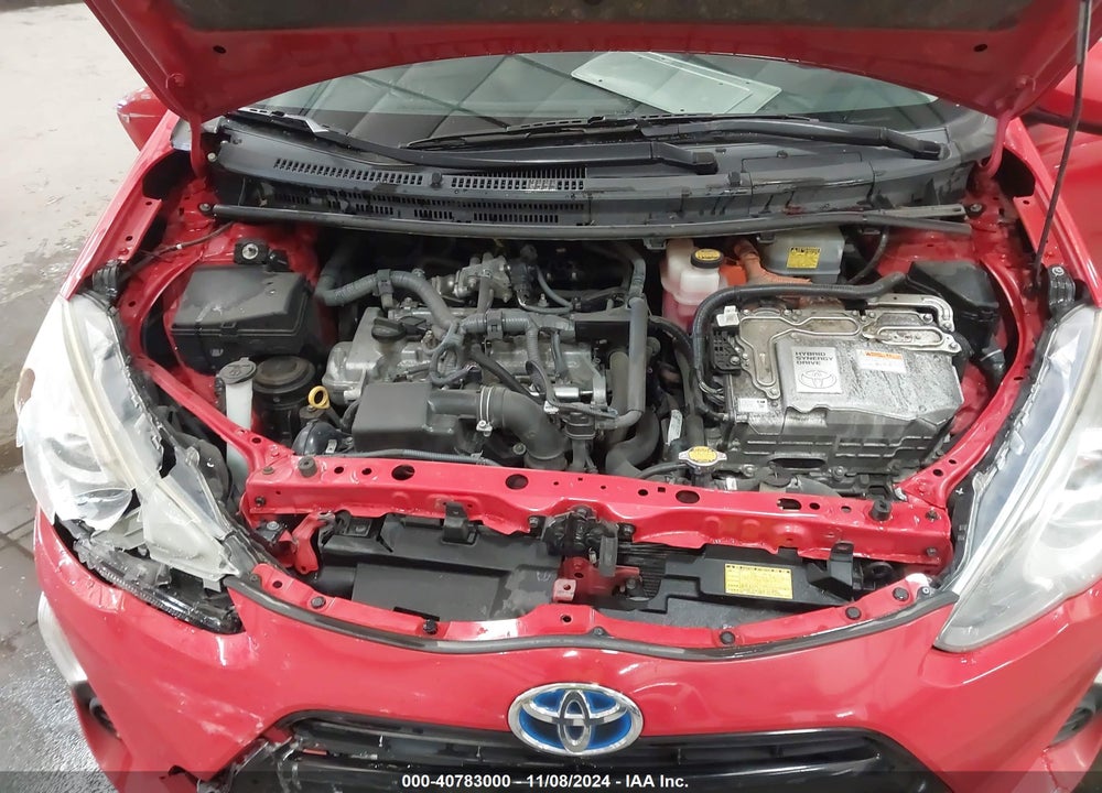2015 TOYOTA PRIUS C VIN: JTDKDTB33F1088020