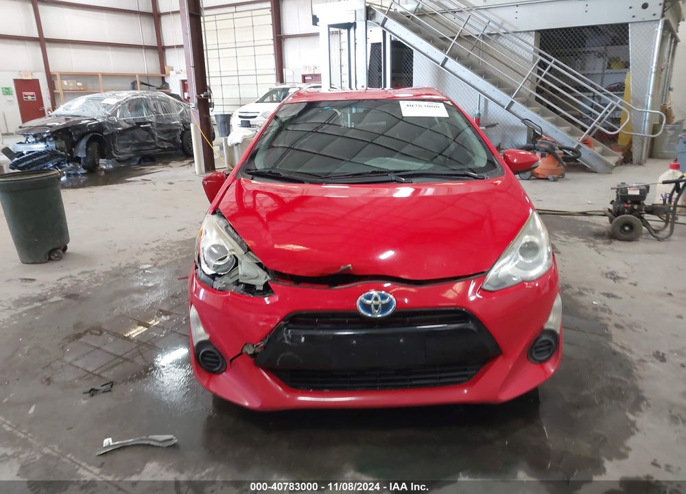 2015 TOYOTA PRIUS C VIN: JTDKDTB33F1088020