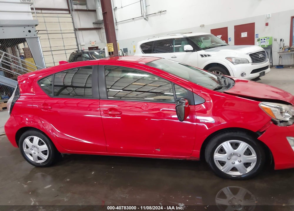2015 TOYOTA PRIUS C VIN: JTDKDTB33F1088020