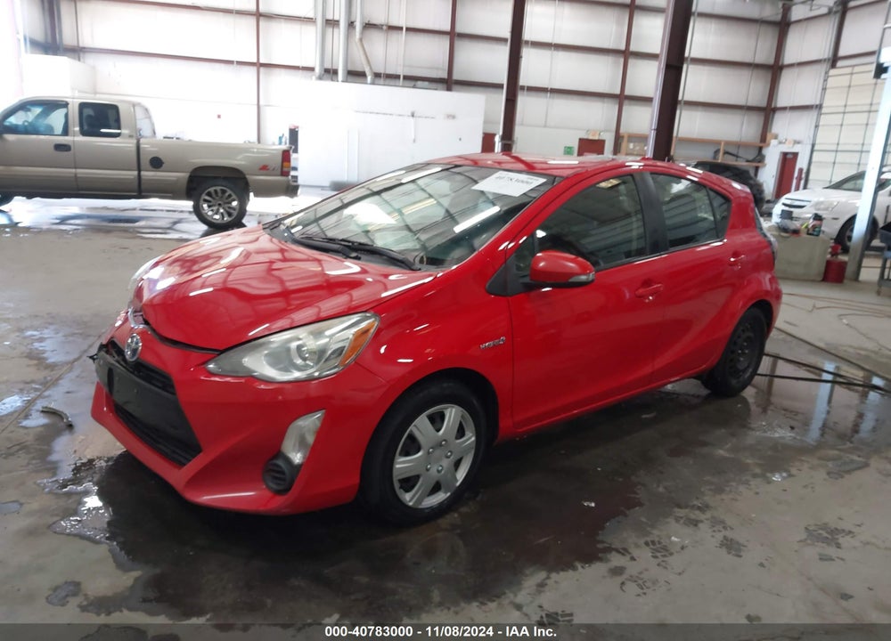 2015 TOYOTA PRIUS C VIN: JTDKDTB33F1088020