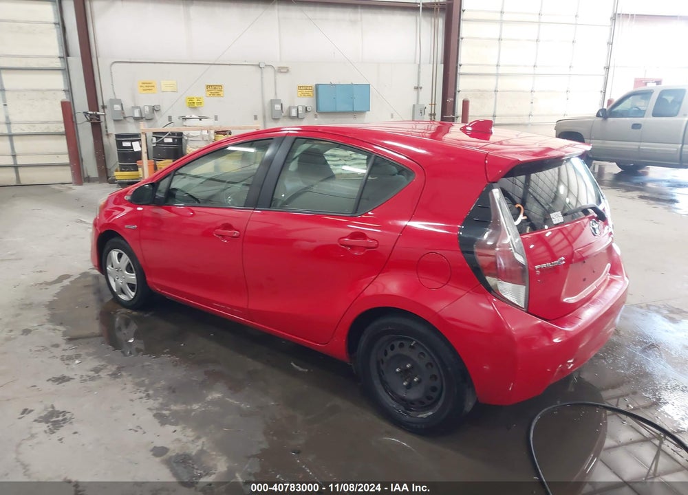 2015 TOYOTA PRIUS C VIN: JTDKDTB33F1088020