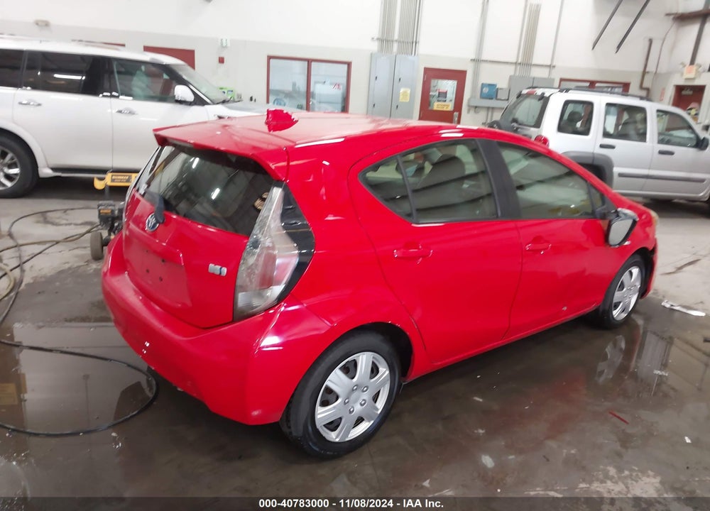2015 TOYOTA PRIUS C VIN: JTDKDTB33F1088020