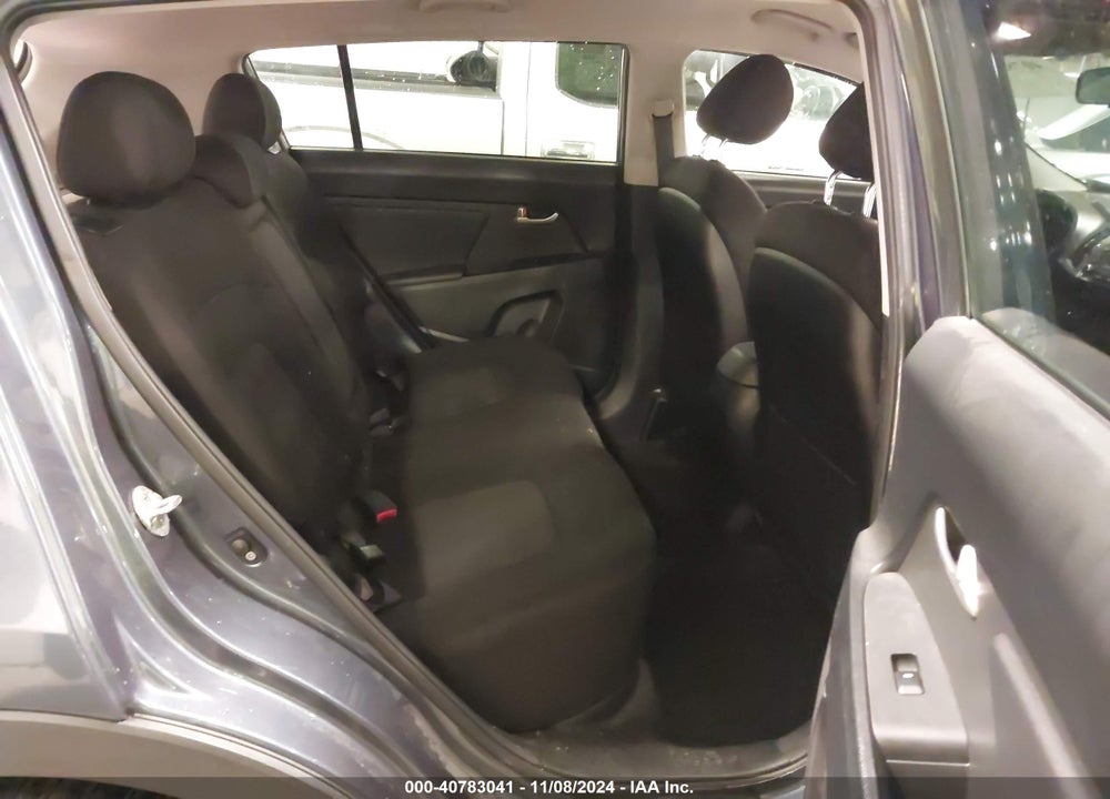 2011 KIA SPORTAGE LX VIN: KNDPBCA20B7034637