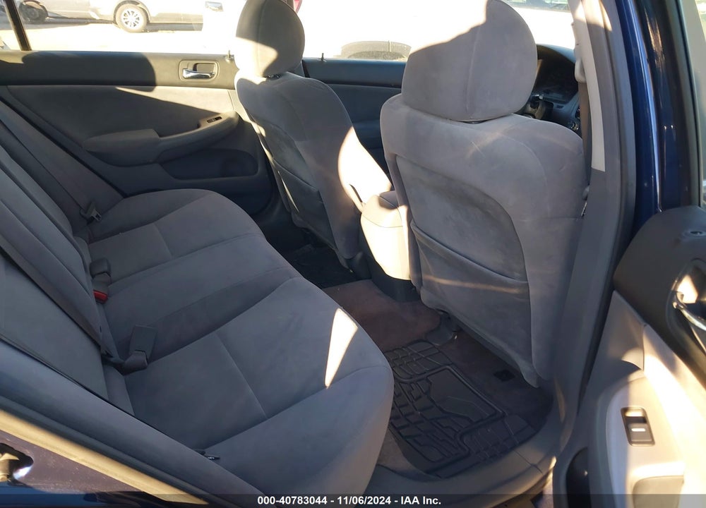 2004 HONDA ACCORD 2.4 EX VIN: JHMCM56794C035254