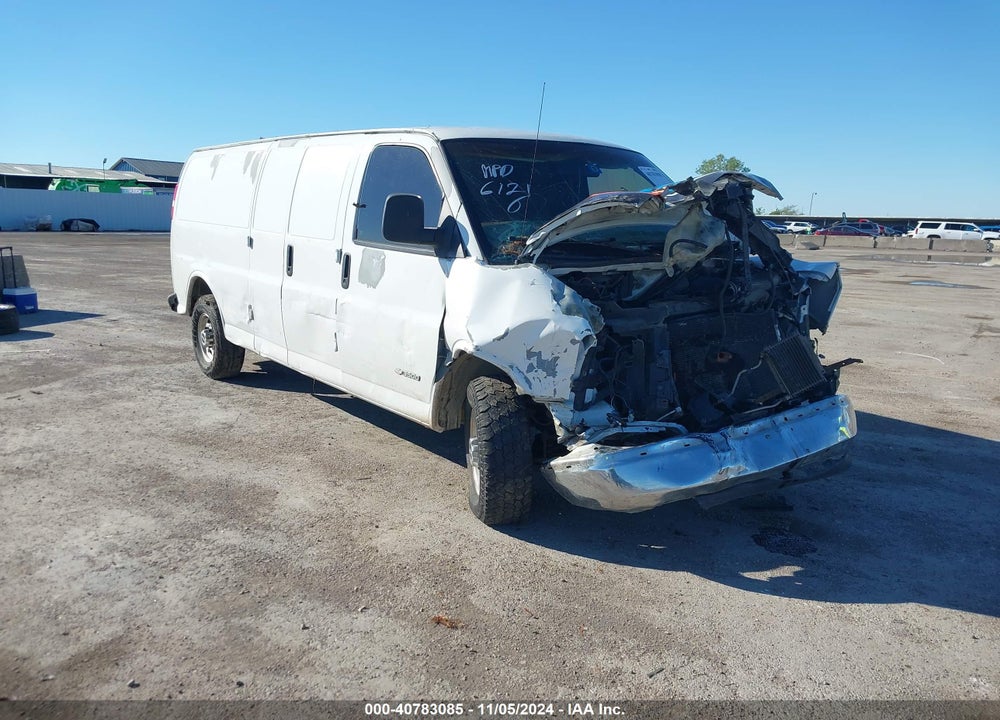 2003 CHEVROLET EXPRESS VIN: 1GCHG39U831144318