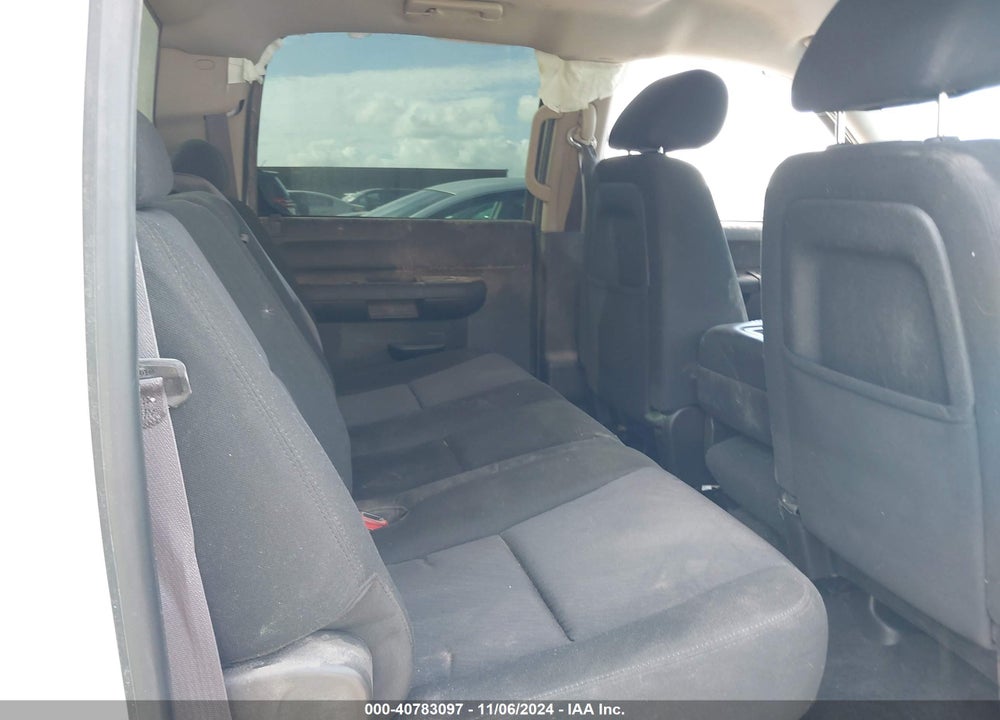 2011 CHEVROLET SILVERADO 1500 LS VIN: 3GCPKREA6BG221566