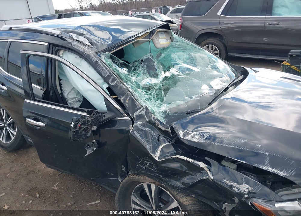2018 NISSAN ROGUE SL VIN: JN8AT2MV6JW316017