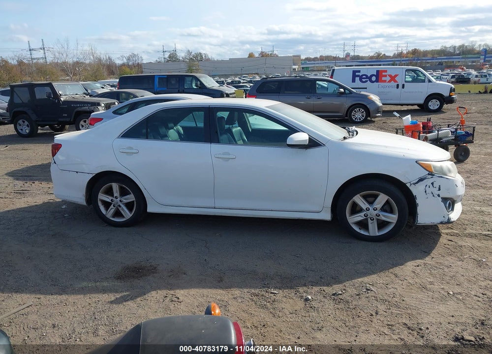 2014 TOYOTA CAMRY SE VIN: 4T1BF1FK0EU403350