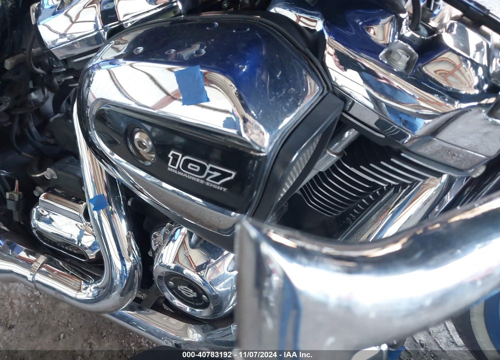 2019 HARLEY-DAVIDSON FLHX VIN: 1HD1KBC19KB608958