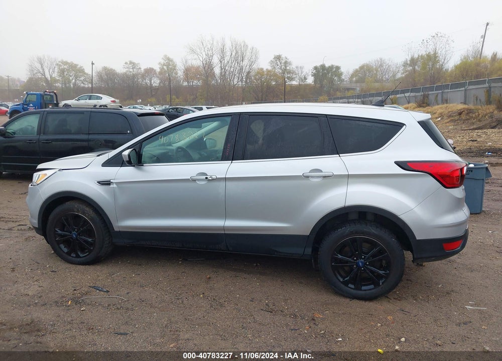 2019 FORD ESCAPE SE VIN: 1FMCU0GD6KUB75855