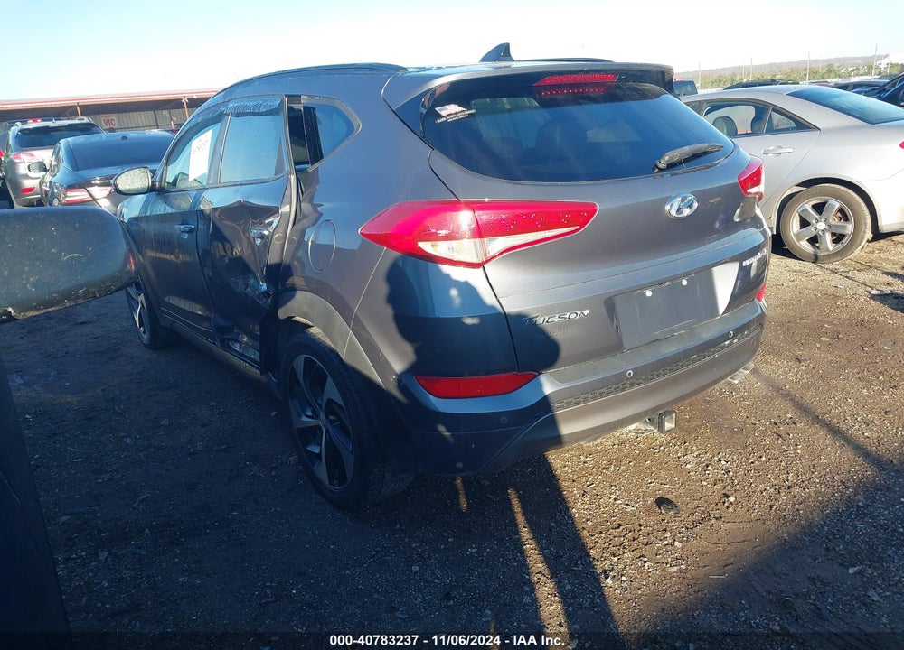 2016 HYUNDAI TUCSON LIMITED VIN: KM8J33A28GU059132
