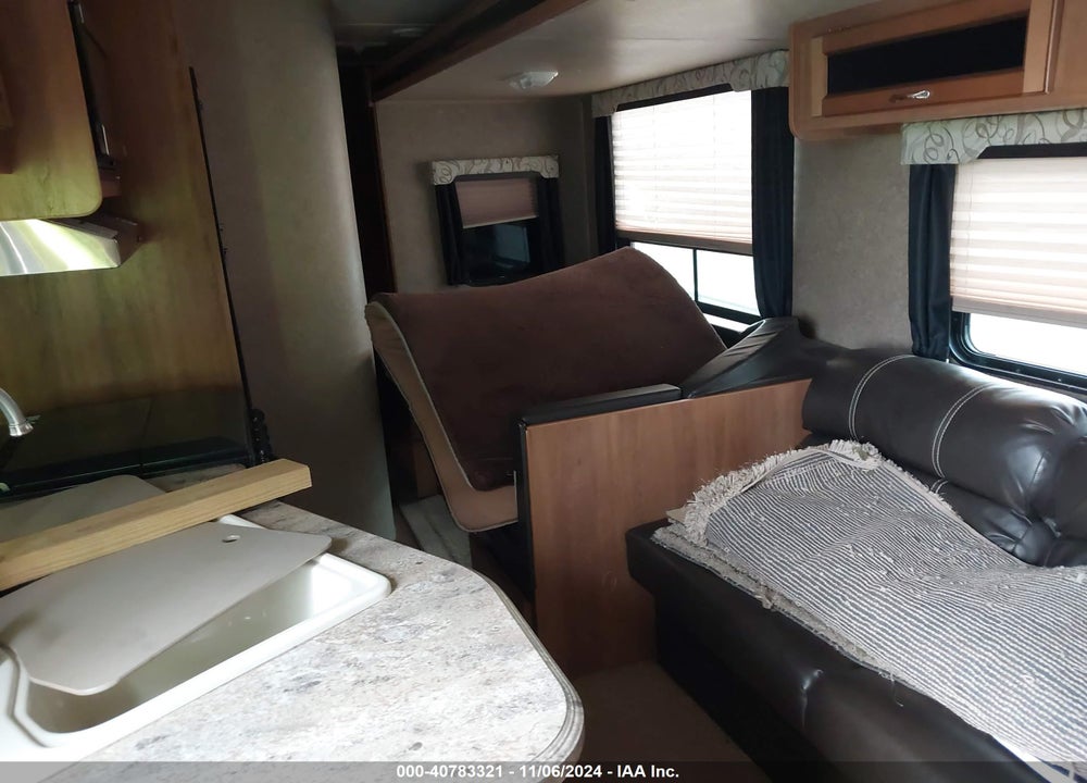 2017 COACHMEN CATALINA VIN: 5ZT2CAXB3HT009684