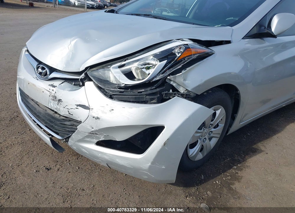 2016 HYUNDAI ELANTRA SE VIN: 5NPDH4AE2GH698040