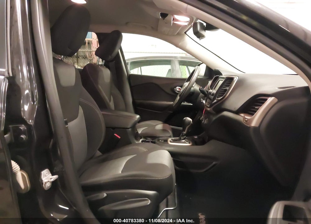 2016 JEEP CHEROKEE VIN: 1C4PJMAB2GW175814