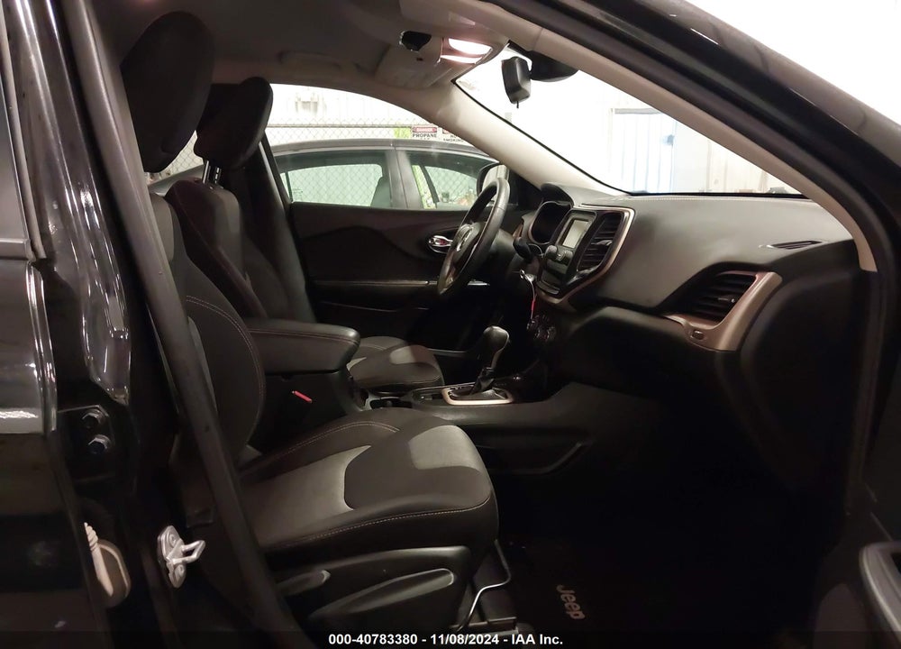 2016 JEEP CHEROKEE VIN: 1C4PJMAB2GW175814