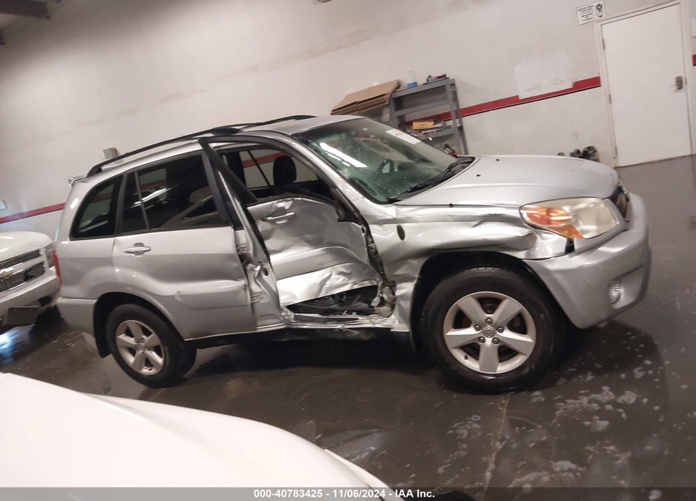 2004 TOYOTA RAV4 VIN: JTEGD20VX40019943