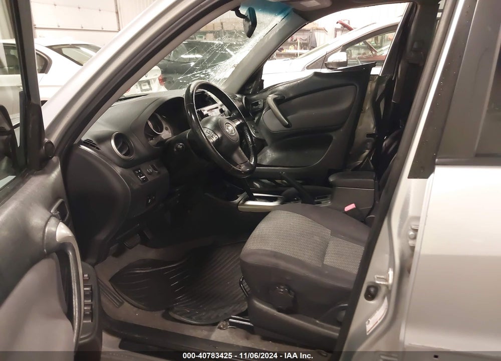 2004 TOYOTA RAV4 VIN: JTEGD20VX40019943