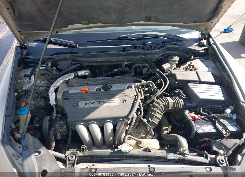 2005 HONDA ACCORD 2.4 EX VIN: JHMCM56895C003821