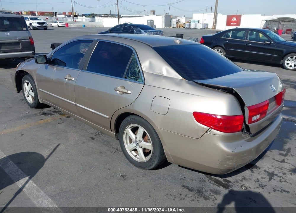 2005 HONDA ACCORD 2.4 EX VIN: JHMCM56895C003821