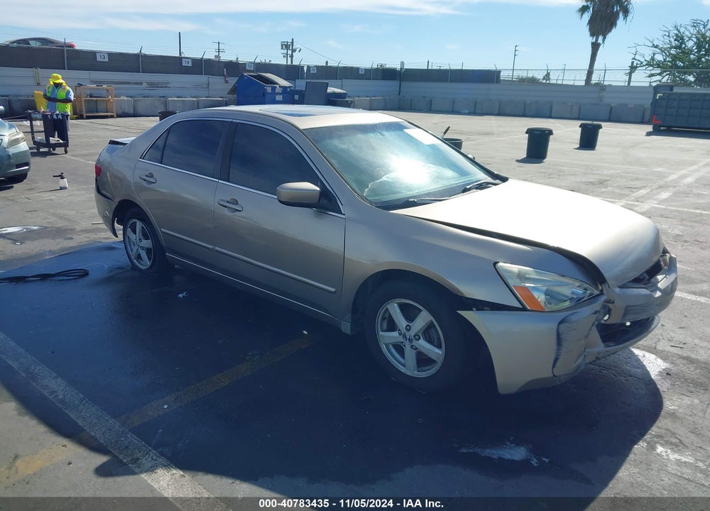 2005 HONDA ACCORD 2.4 EX VIN: JHMCM56895C003821