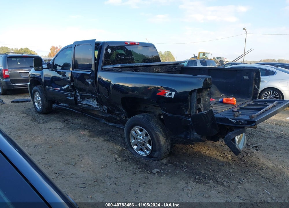 2011 CHEVROLET SILVERADO 2500HD LT VIN: 1GC1KXC86BF113959