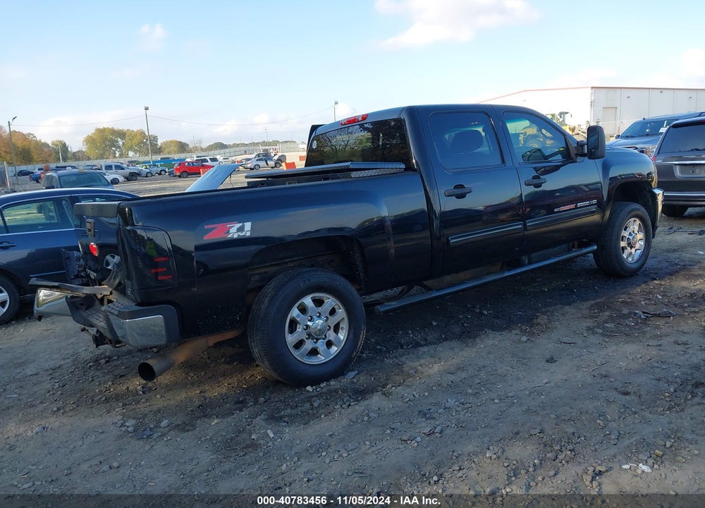 2011 CHEVROLET SILVERADO 2500HD LT VIN: 1GC1KXC86BF113959