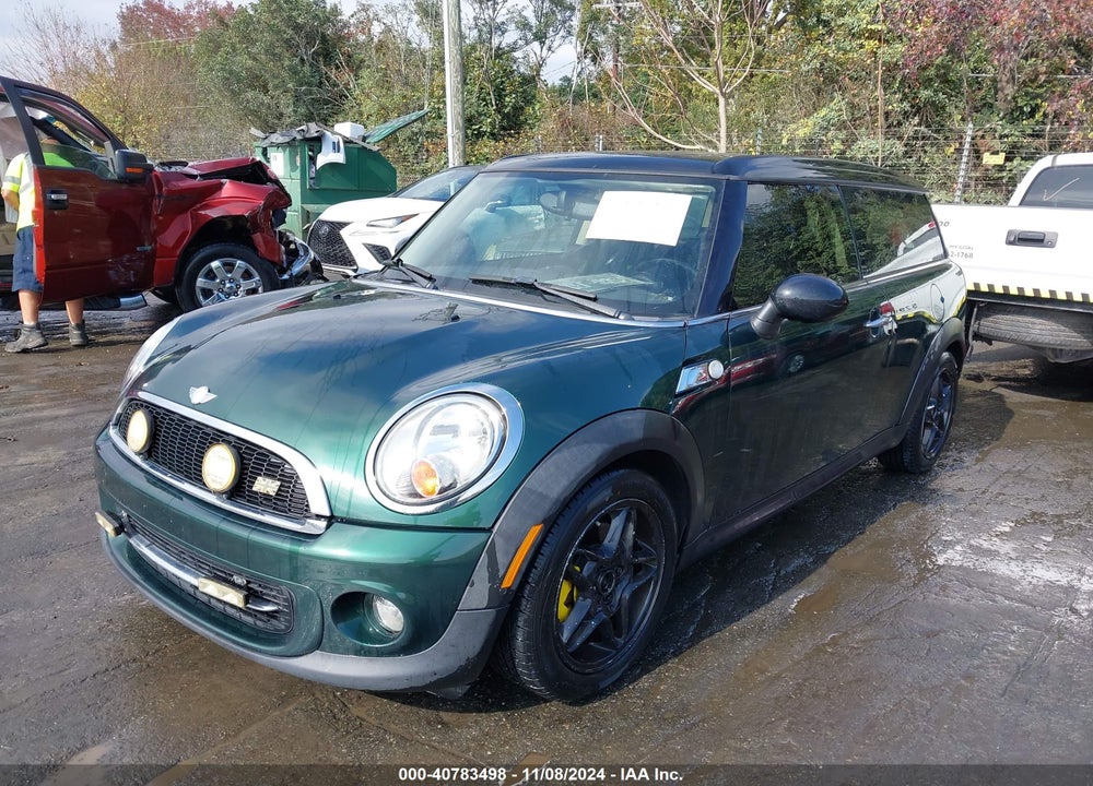 2011 MINI COOPER CLUBMAN VIN: WMWZF3C55BT188821