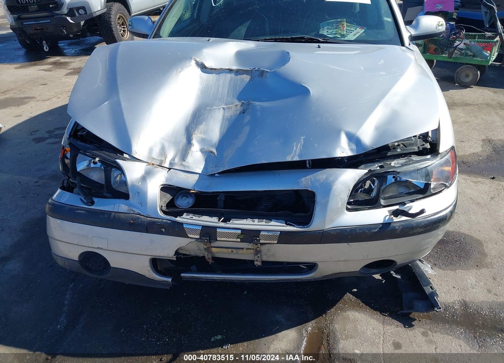 2001 VOLVO S60 2.4 VIN: YV1RS61NX12004362