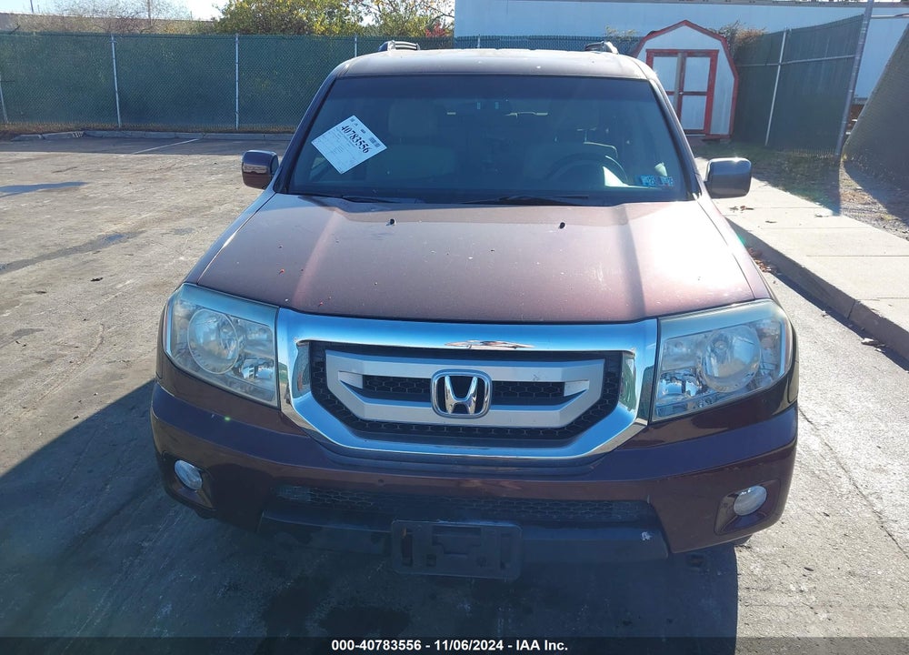 2011 HONDA PILOT EX VIN: 5FNYF4H4XBB097082