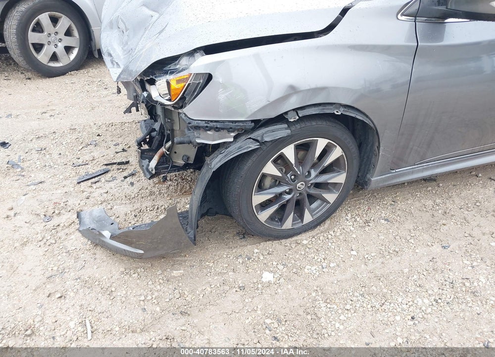 2017 NISSAN SENTRA SR VIN: 3N1AB7AP7HY352743