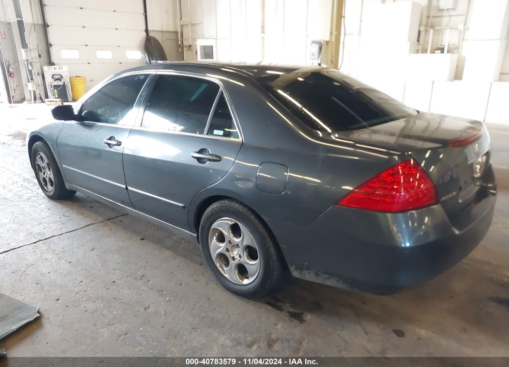 2007 HONDA ACCORD 2.4 LX VIN: 1HGCM56417A035063