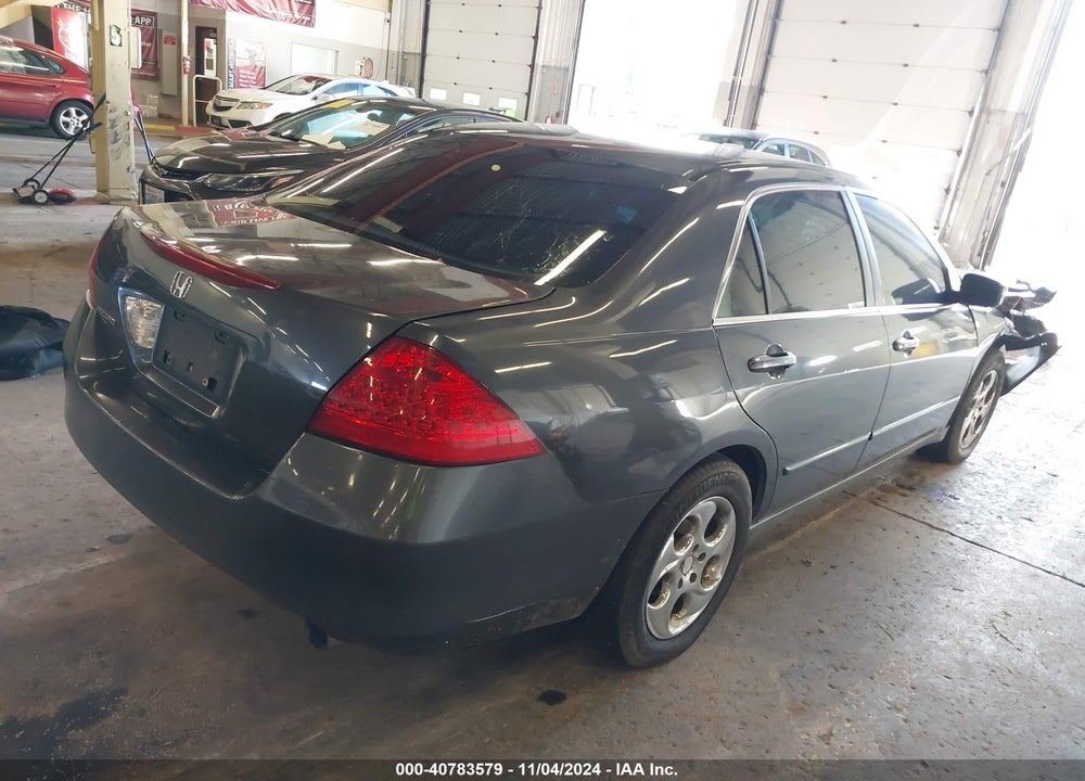 2007 HONDA ACCORD 2.4 LX VIN: 1HGCM56417A035063