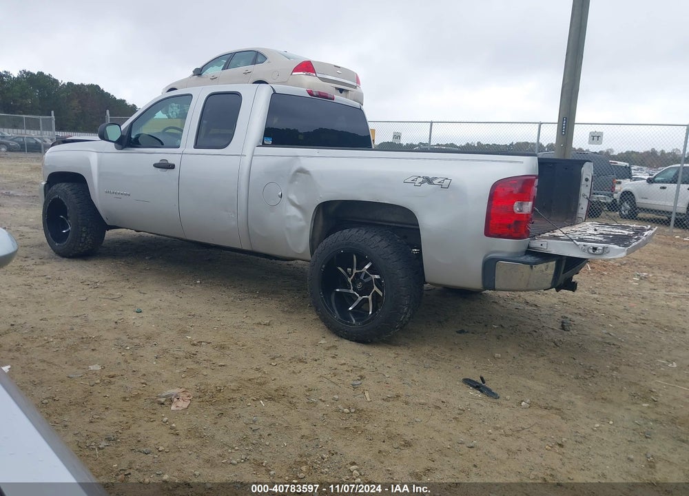 2010 CHEVROLET SILVERADO 1500 LT VIN: 1GCSKSE37AZ126774